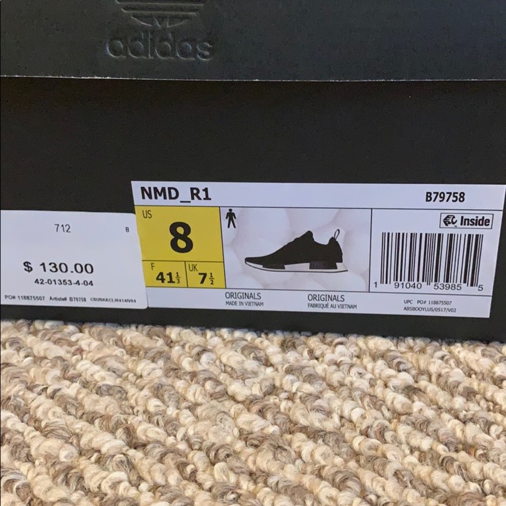 Men’s Adidas NMD R1